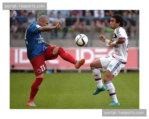 朗斯2-0战胜南特，主场强势反弹源自中场绞杀战术的成功