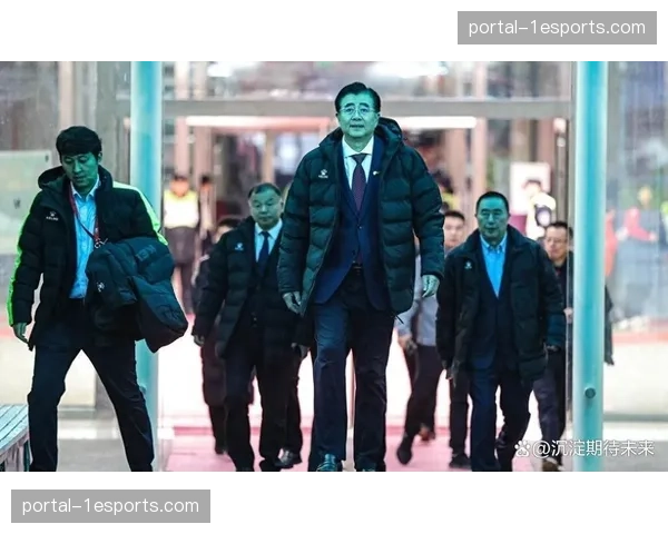 前中超球员涉嫌赌球案开庭审理，检察机关出示多项证据